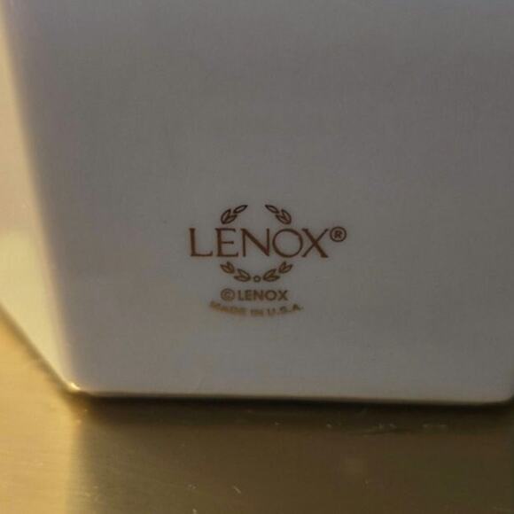 Vintage LENOX Porcelain"Renaissance Lace" 29" Electric Lamps LENOX CHINA‎ - Picture 3 of 8